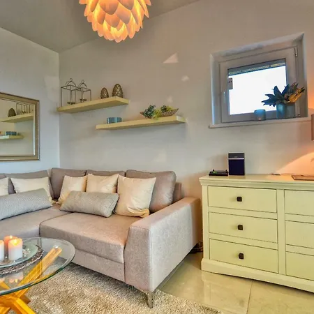 Felice Sul Lago Apartment